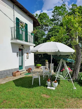 La Casa dei Nonni: 5 posti letto, 2 camere + 2 letti singol