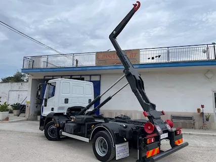 Iveco Eurocargo 120E22 scarrabile nuovo 12 ton, marca MEC - Foto 3