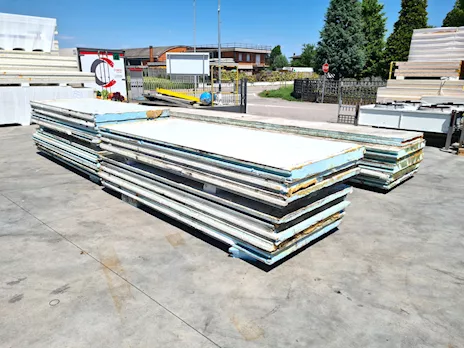 Pannelli da cella sp. 10 cm con oblò usati