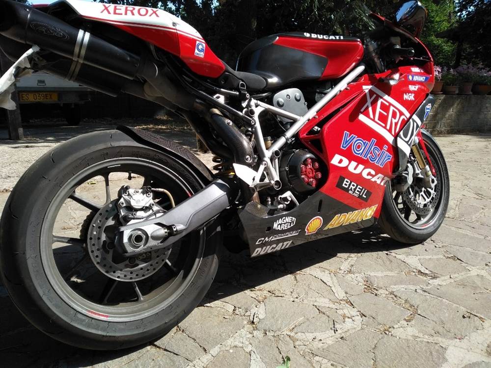 Ducati 749 con Grafica Xerox Superbike