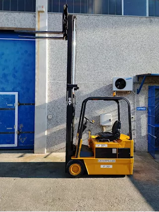 CARRELLO ELEVATORE MULETTO CATERPILLAR CAT F30 - Foto 4