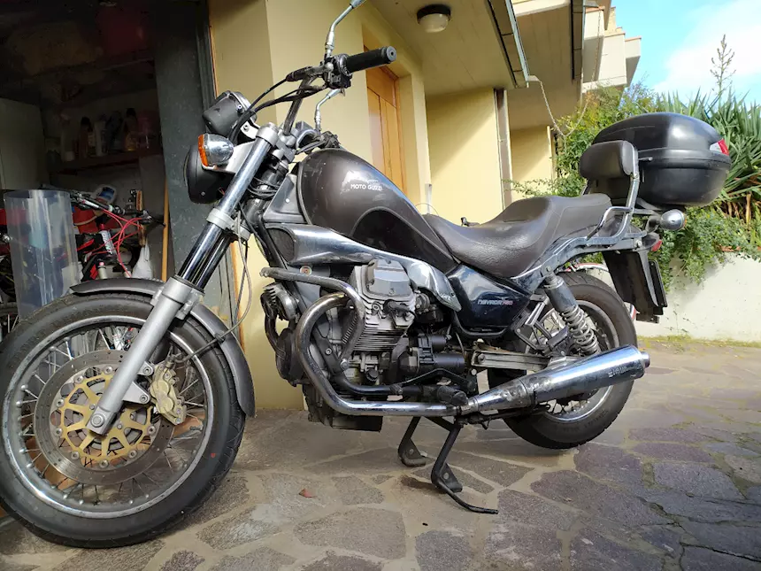 Moto Guzzi Nevada 750