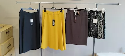 Stock Abbigliamento Donna