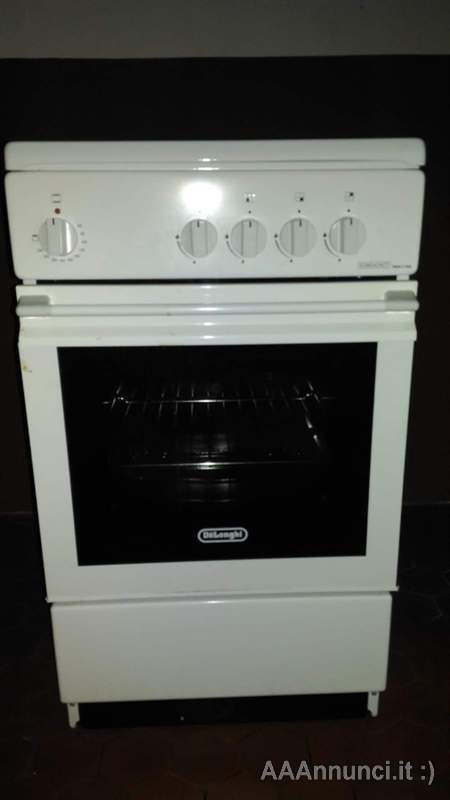 Cucina 4 fuochi a GAs DeLonghi