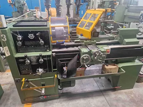 Tornio parallelo Voest 220 1000 X 220
