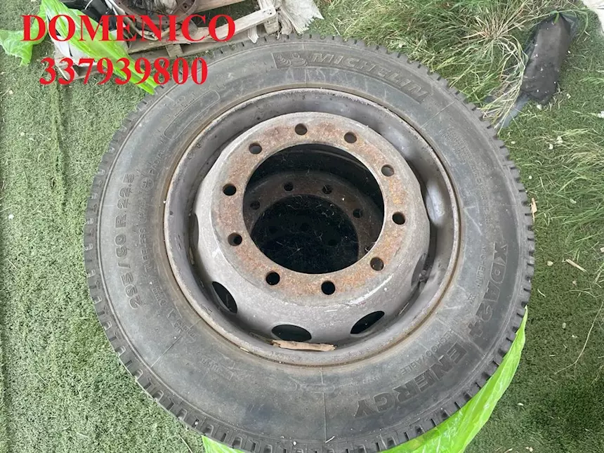 N.4 Pneumatici Michelin Ribassati 295/60 R22.5