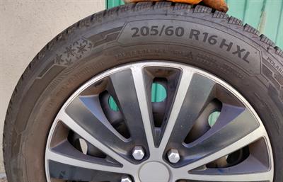 4 gomme + cerchi come nuove