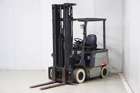 Carrello elevatore elettrico da 2500 kg - Foto 2