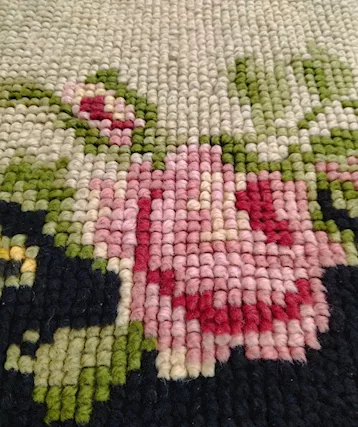 Tappeto in lana intrecciato a mano 145x93