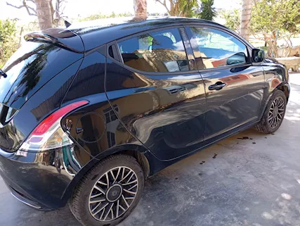 Lancia Y - Auto in perfette condizioni Per informazioni Ypsilon - Foto 6