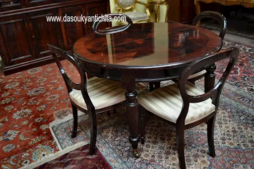 Tavolo tondo stile inglese con 4 sedie in mogano anni 80