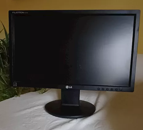 Monitor LG Flatron W1946-BF, in ottime condizioni - Anteprima 1