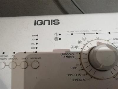Lavatrice Indesit carica dall'alto