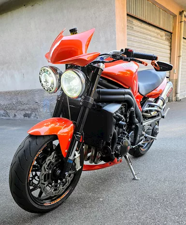 Triumph Speed Triple 1050