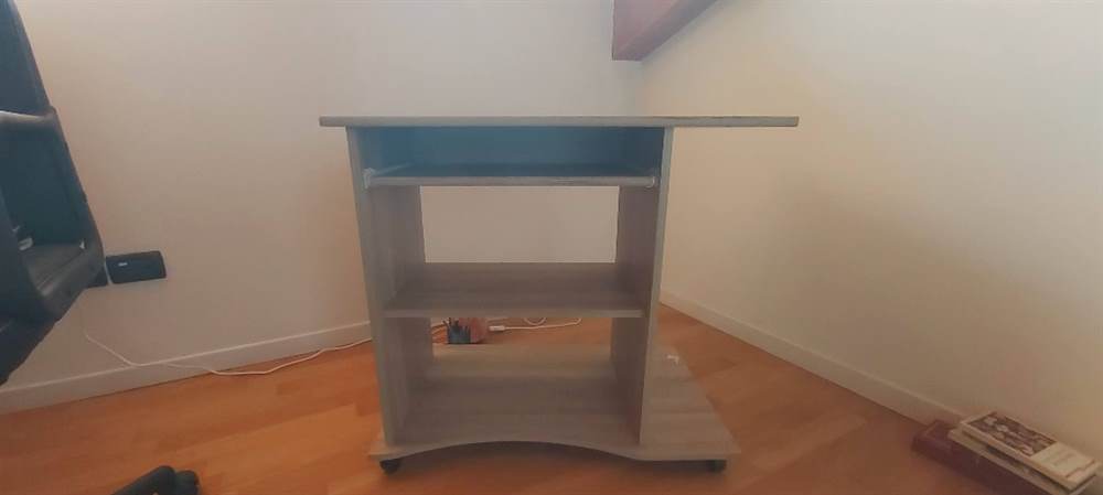 Foto 5 Mobiletto porta computer, in legno