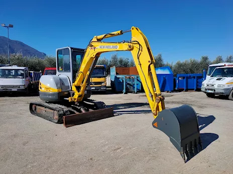 Miniescavatore usato New Holland E50.2SR