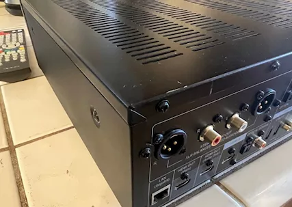OPPO UDP-205 4K Ultra HD Blu-ray Disc Player - Foto 3
