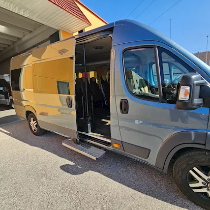 Minibus Ducato 16 posti Marca Fiat Anno 2018 Km 59000, cerchi in lega - Foto 3
