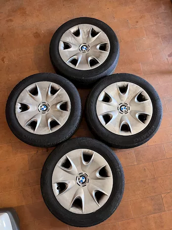 Cerchi in ferro BMW + set gomme estive KUMHO