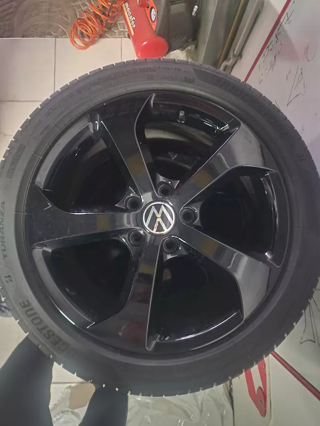 Cerchi 17 gommati Bridgestone