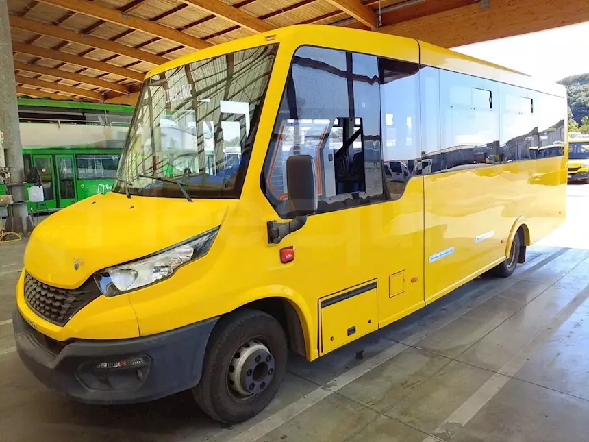 Foto 2Iveco Indcar Wing, 2022, 47 posti, Euro 6 Km 36937, cambio: manuale