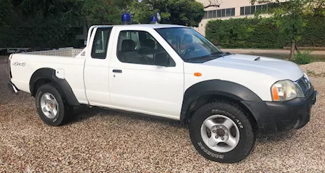 Nissan pick-up Navara 4x4 King-cab Autocarro