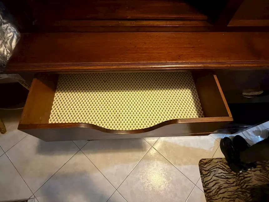 Credenza antica in due corpi con ante a serrande, ottime condizioni - Foto 7