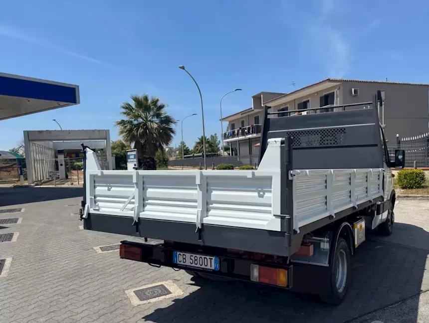 Foto 6Iveco Daily 35c11 2.8 cc cassone ribaltabile trilaterale Anno 2002