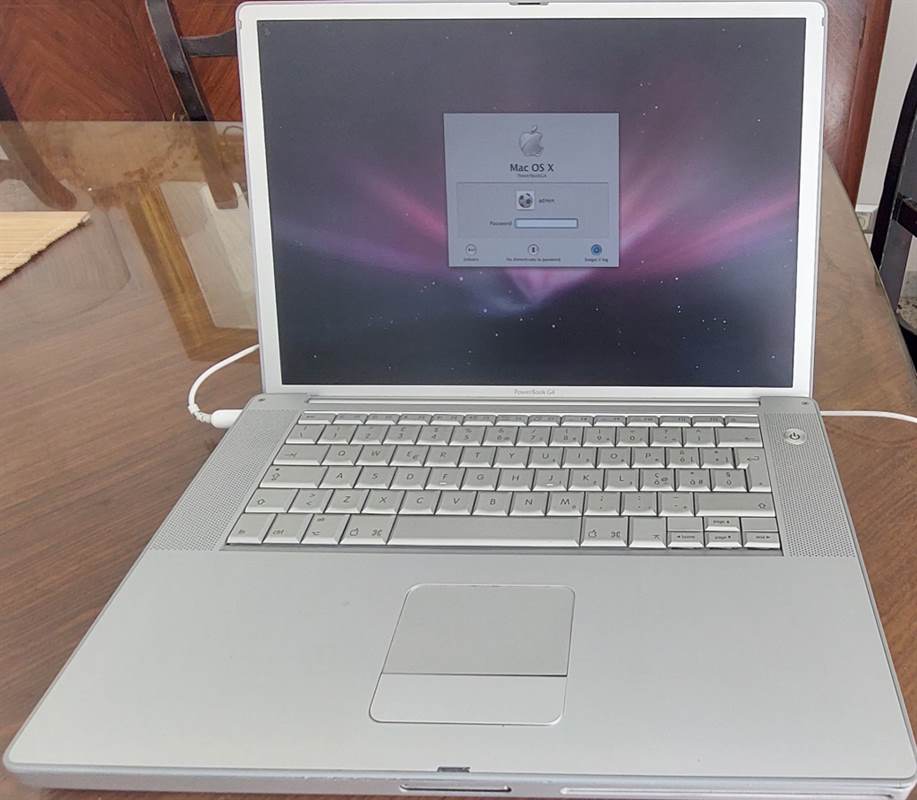 Foto 2Apple Mac PowerBook G4 15 OS X 10.5.8 Leopard, modello PowerBook5