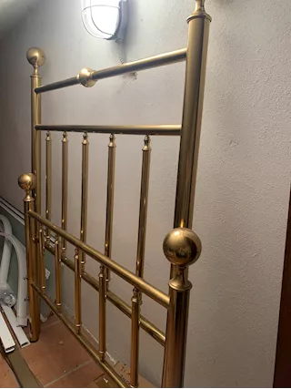 Letto in ottone