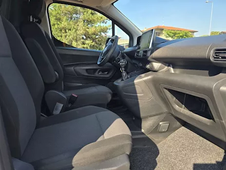 Peugeot Partner 2022 105 CV 1.5 Euro 6D 72.000 Km, peso 2020 kg - Anteprima 6