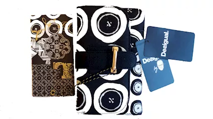 Portafoglio Desigual Mone Lengueta Black & White