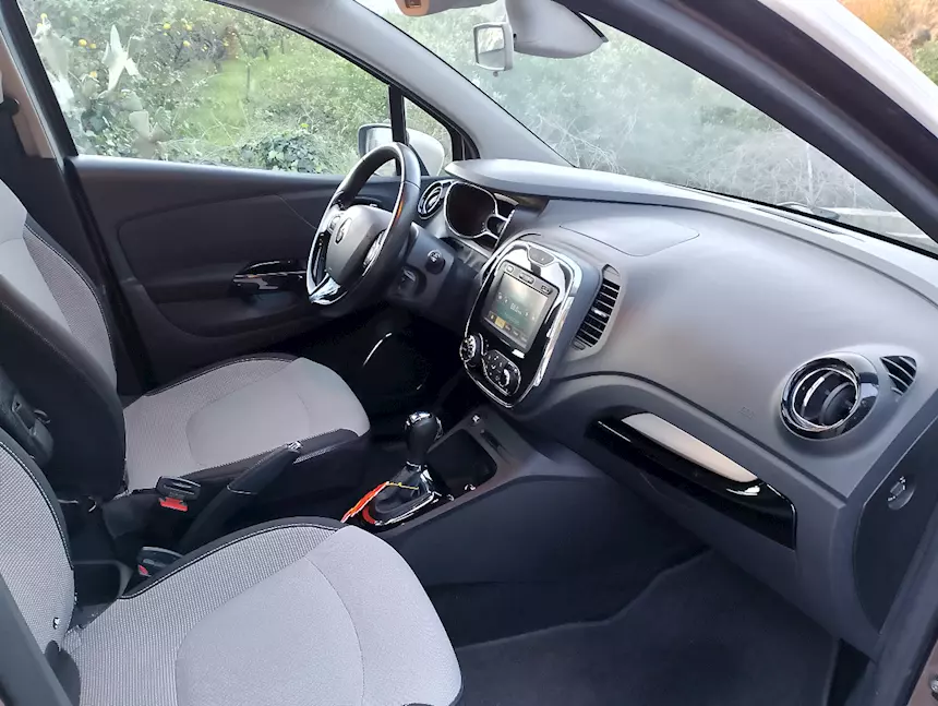 Renault Captur 1500 CV90 Anno 2015 Km 77457 Monovolume, cambio automatico - Foto 5