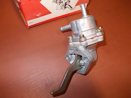 Pompa benzina Fiat 124 Sport-Spyder 1400 - Foto 5