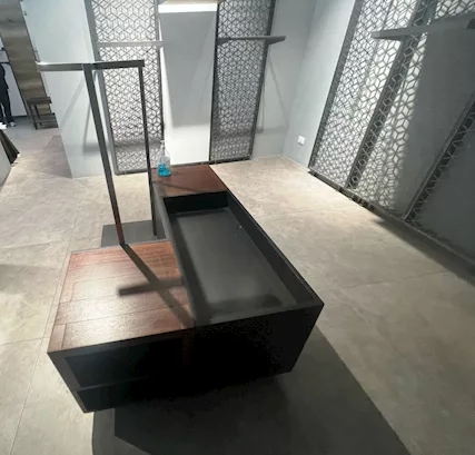 Stender con pedana in stile industriale 45290