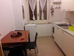 Foto 3 Appart camera cucina e bagno e ripostiglio p.zza dei consoli Monolocali