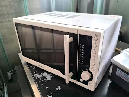 Forno microonde Silver Crest usato