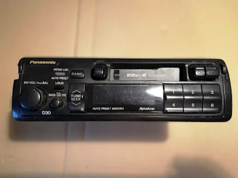 Autoradio Panasonic D30 vintage anni '80