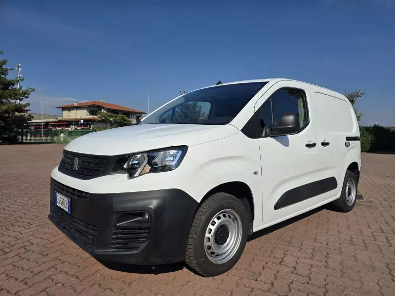 Foto 2Peugeot Partner 2022 105 CV 1.5 Euro 6D 72.000 Km, peso 2020 kg