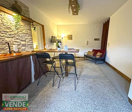 Elegante trilocale con giardino e box a Piedimonte - Anteprima 1