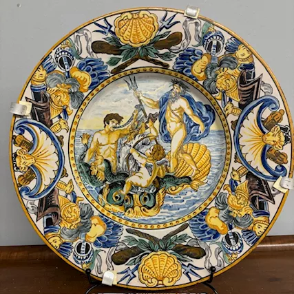 Antico grande piatto maiolica Napoli - Nettuno . Carlo Molli