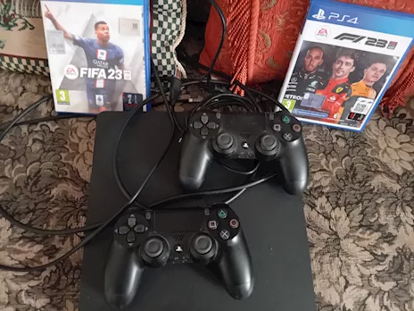 Sony PS4 pari al nuovo 2 controller - Foto 3