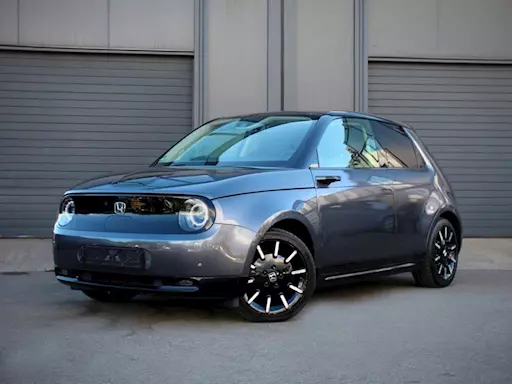 Honda e - 9.900 km 12/2020 113 kW (154 CV)Auto
