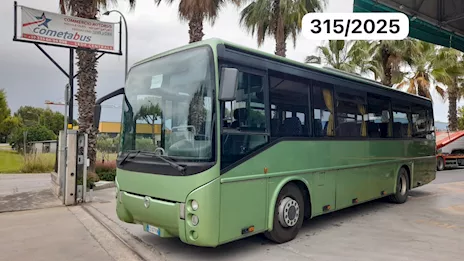 Autobus Irisbus Iveco Euro 3 corto manuale