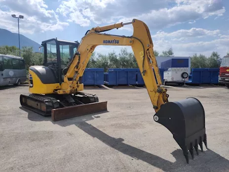 Miniescavatore usato KOMATSU PC55MR-3