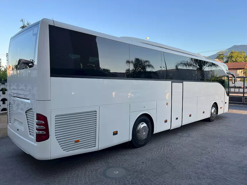 Foto 3Tourismo 15 RHD Euro VI Marca Mercedes Anno 2015 Km 497000, cambio: automatico