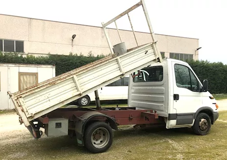 Fiat Iveco Daily ribalt. trilaterale, ANNO 1999