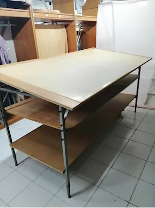 Tavolo Lavoro Inclinato