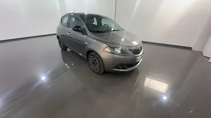 Lancia Ypsilon 1.0 Firefly Hybrid Gold Plus S&S 70CV 5P.Ti
