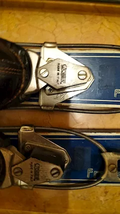 Sci vintage anni 50 racchette d'epoca e due paia scarponi, marca Olimpiadi - Foto 6